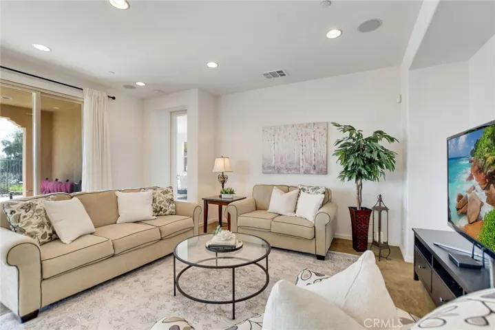 864 E Manresa Drive, Azusa, California 91702