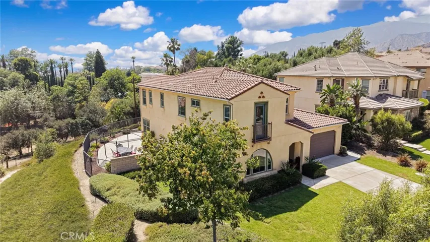 864 E Manresa Drive, Azusa, California 91702