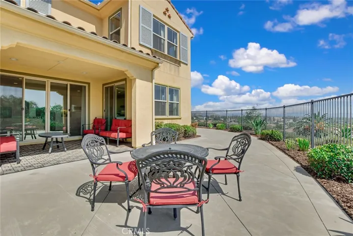 864 E Manresa Drive, Azusa, California 91702