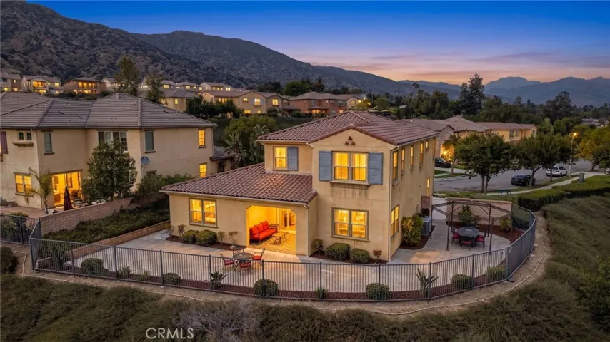 864 E Manresa Drive, Azusa, California 91702