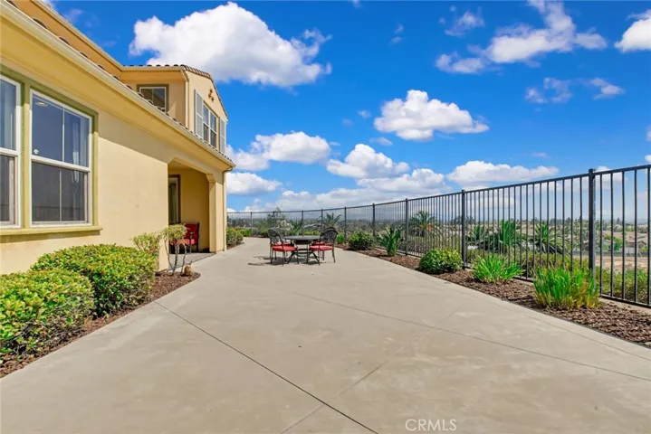 864 E Manresa Drive, Azusa, California 91702