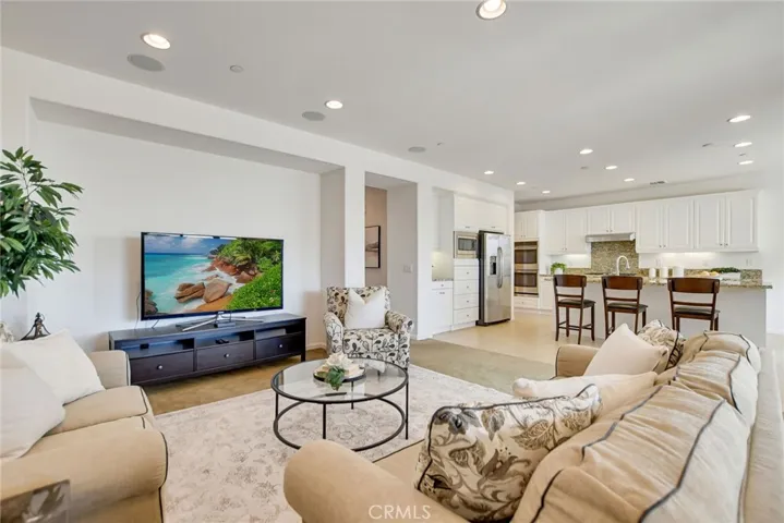 864 E Manresa Drive, Azusa, California 91702