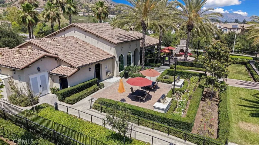 864 E Manresa Drive, Azusa, California 91702