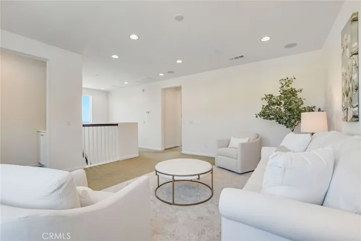 864 E Manresa Drive, Azusa, California 91702