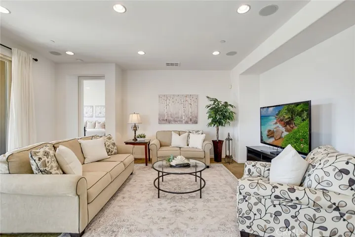 864 E Manresa Drive, Azusa, California 91702