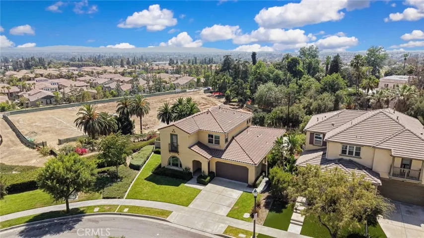 864 E Manresa Drive, Azusa, California 91702