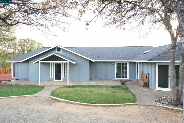 14630 Saints Croy Rd, Red Bluff, California 96080