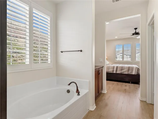 22021 Windham Way, Saugus, California 91350