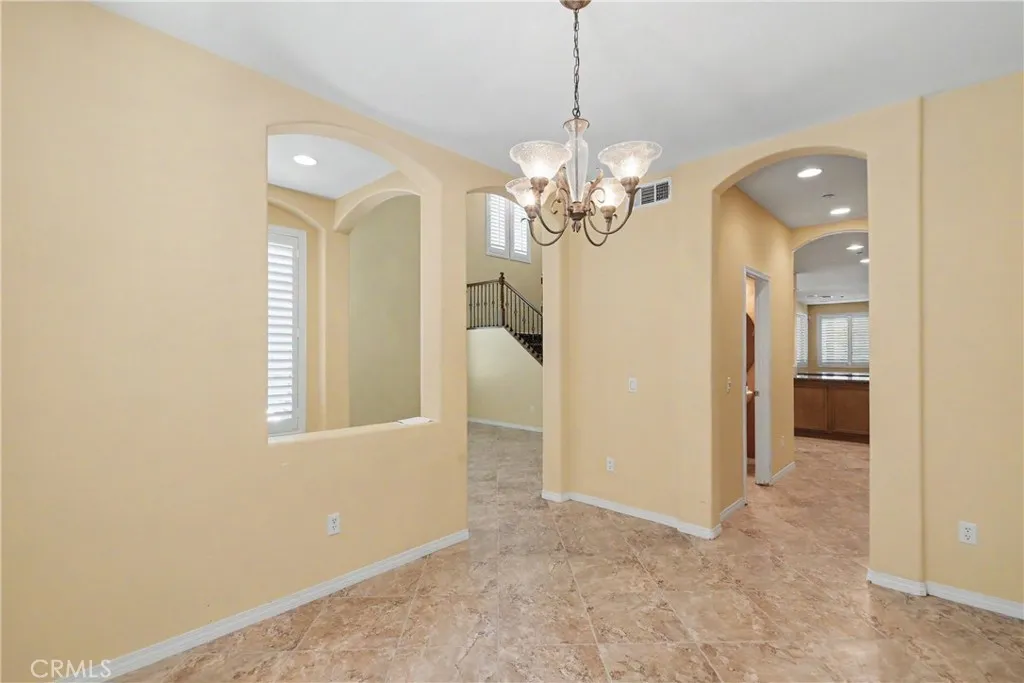 923 Denise, Redlands, California 92374 — photo 5