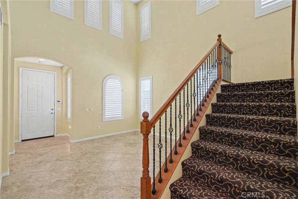 923 Denise, Redlands, California 92374 — photo 4