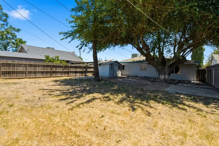 6807 N Cottage, Winton, California 95388