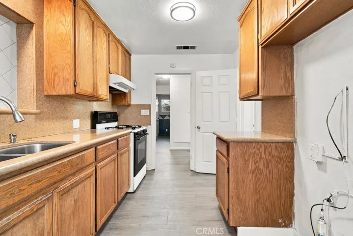 6807 N Cottage, Winton, California 95388