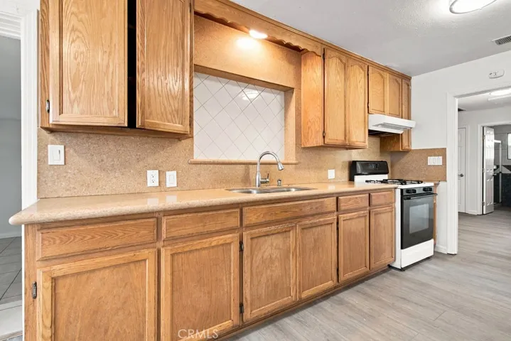6807 N Cottage, Winton, California 95388