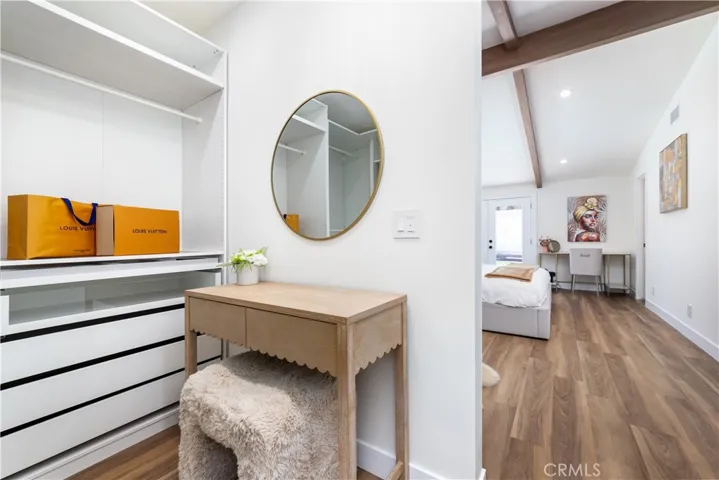 22838 Epsilon Street, Woodland Hills, California 91364