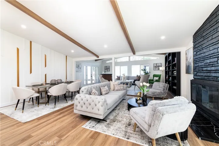 22838 Epsilon Street, Woodland Hills, California 91364