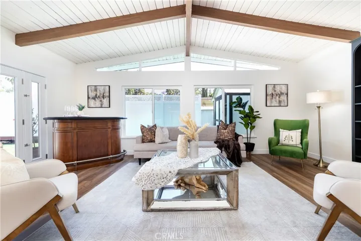 22838 Epsilon Street, Woodland Hills, California 91364