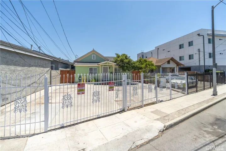 1640 Arapahoe Street, Los Angeles, California 90006