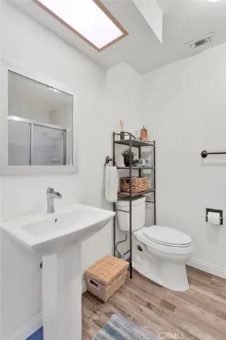 20135 Eyota Road, Apple Valley, California 92308