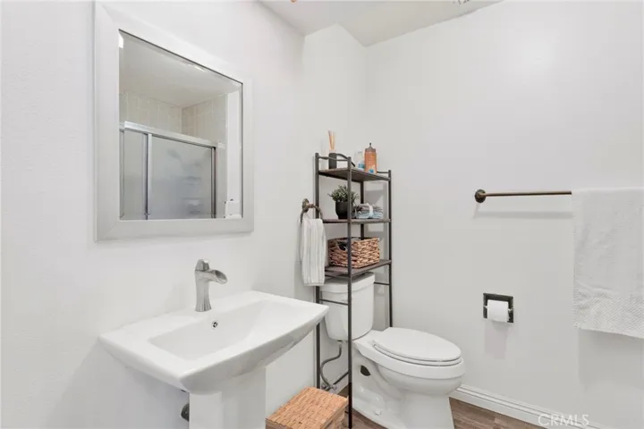 20135 Eyota Road, Apple Valley, California 92308