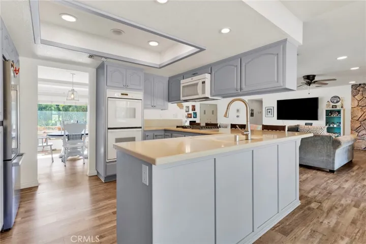 20135 Eyota Road, Apple Valley, California 92308
