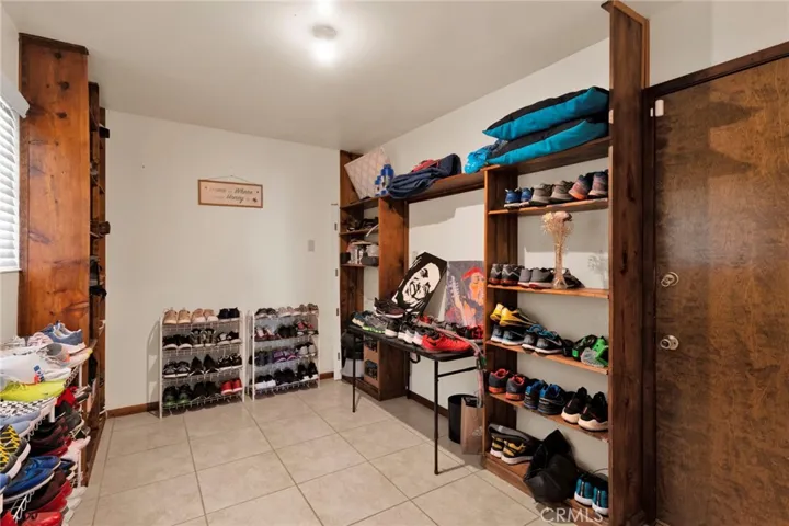 20135 Eyota Road, Apple Valley, California 92308