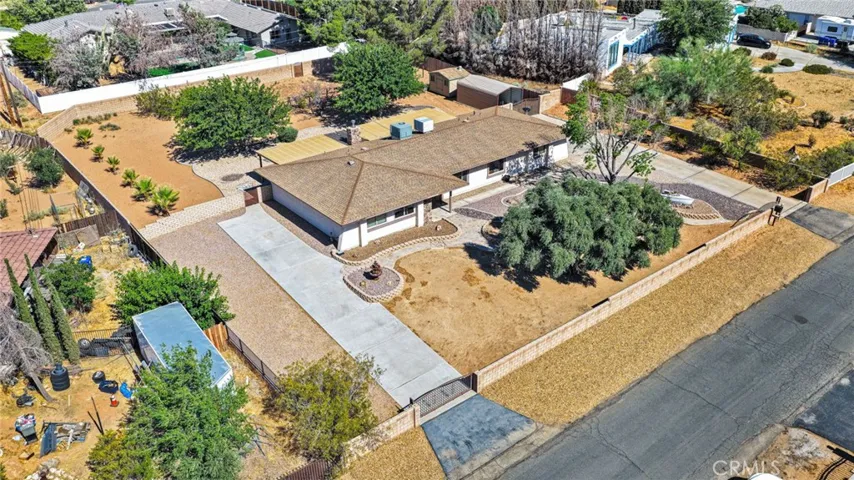 20135 Eyota Road, Apple Valley, California 92308