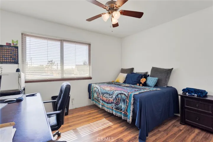 20135 Eyota Road, Apple Valley, California 92308