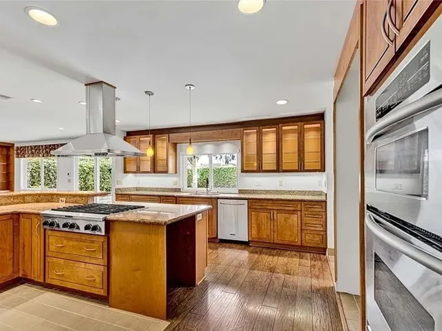 5 Bull Run, Irvine, California 92620