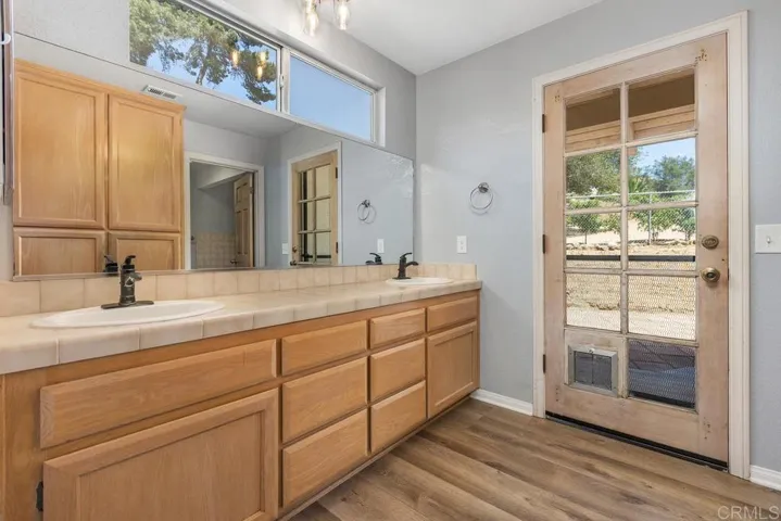 5434 Rainbow Heights Road, Fallbrook, California 92028