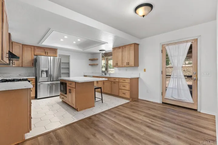 5434 Rainbow Heights Road, Fallbrook, California 92028
