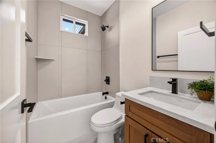 5693 Feather River Place, Paradise, California 95969