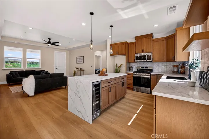 5693 Feather River Place, Paradise, California 95969