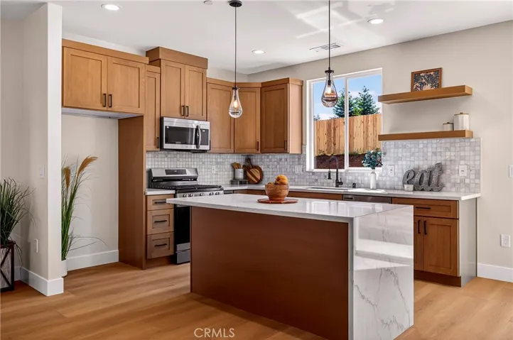 5693 Feather River Place, Paradise, California 95969