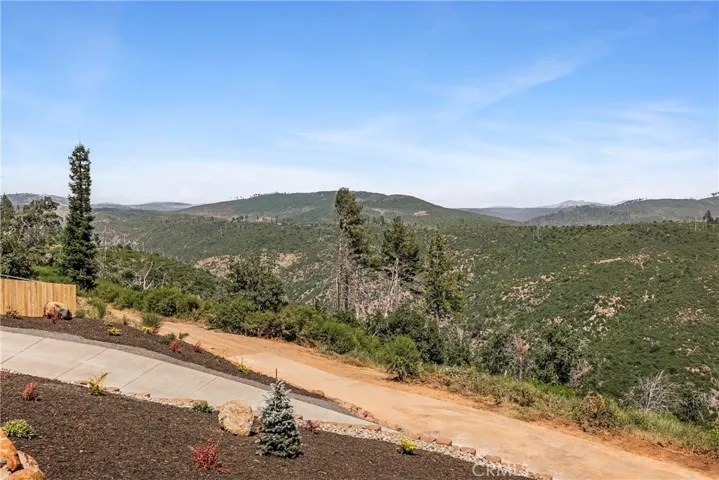 5693 Feather River Place, Paradise, California 95969