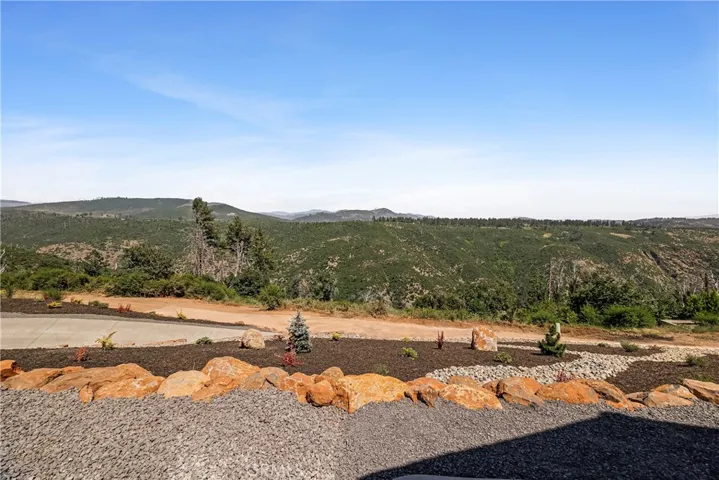 5693 Feather River Place, Paradise, California 95969