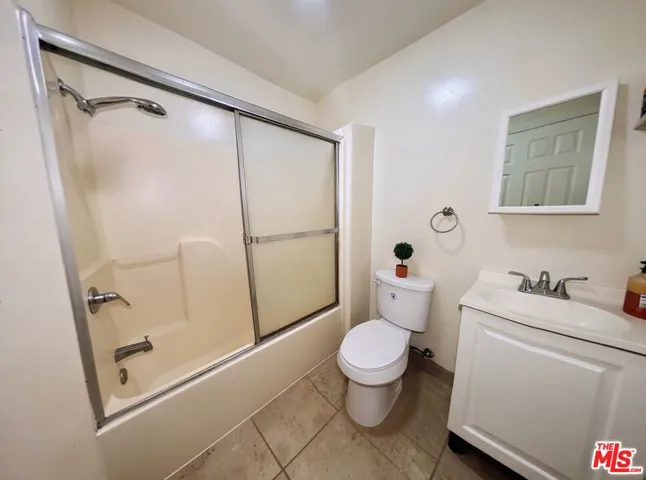 4343 W 4th Street, Los Angeles, California 90020