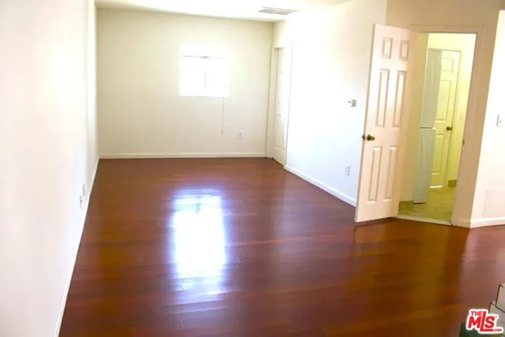 4343 W 4th Street, Los Angeles, California 90020