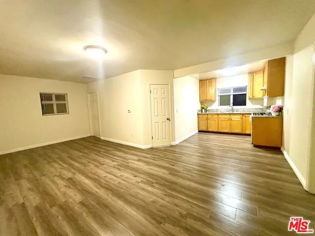 4343 W 4th Street, Los Angeles, California 90020