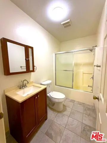 4343 W 4th Street, Los Angeles, California 90020