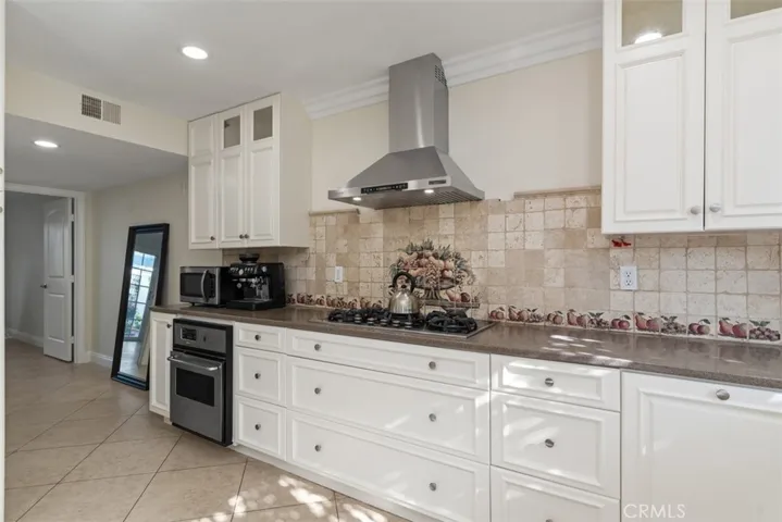 2 Meadowsweet Way, Irvine, California 92612