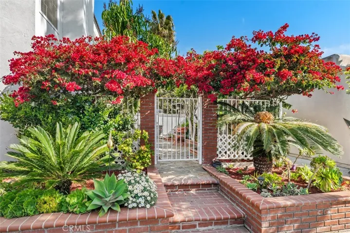 2 Meadowsweet Way, Irvine, California 92612