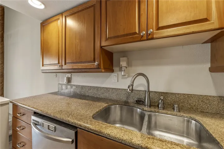 23821 Hillhurst, Laguna Niguel, California 92677