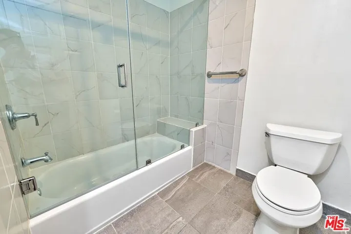 1120 S Plymouth Boulevard, Los Angeles, California 90019
