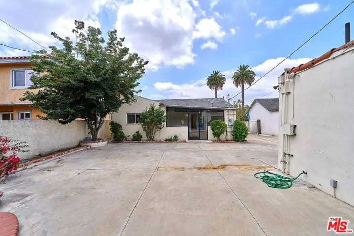 1120 S Plymouth Boulevard, Los Angeles, California 90019