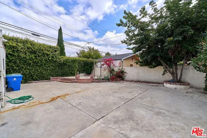 1120 S Plymouth Boulevard, Los Angeles, California 90019