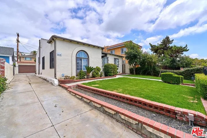 1120 S Plymouth Boulevard, Los Angeles, California 90019