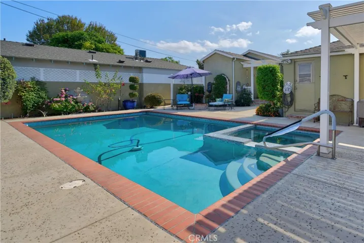 Heated Swimming Pool