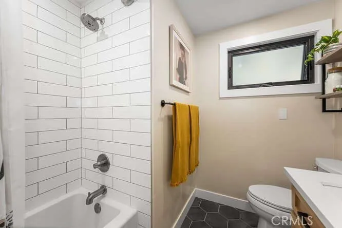 3650 Claremore Ave, Long Beach, California 90808