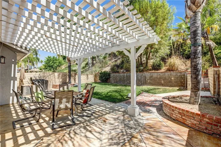 20001 Franks, Saugus, California 91350