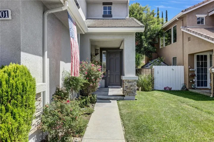 20001 Franks, Saugus, California 91350